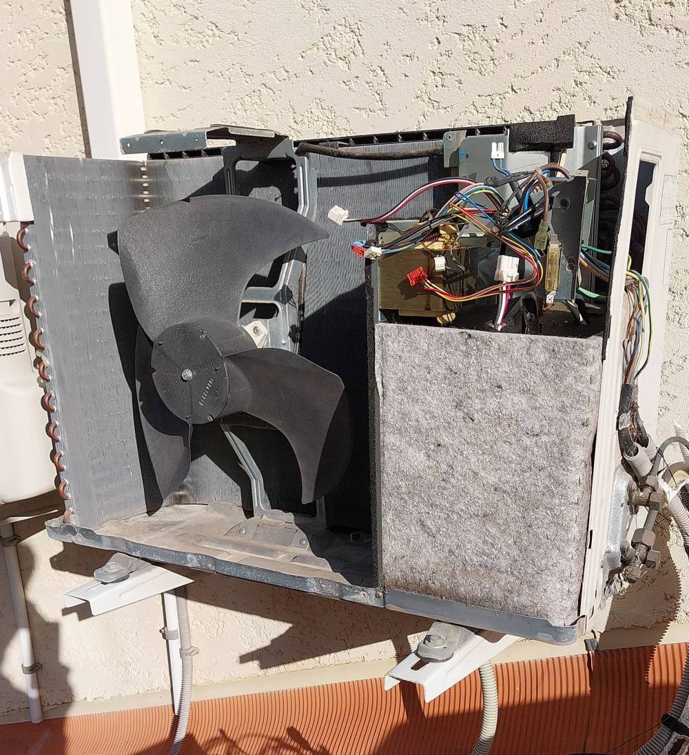 Climatisation-exterieur-ouverte