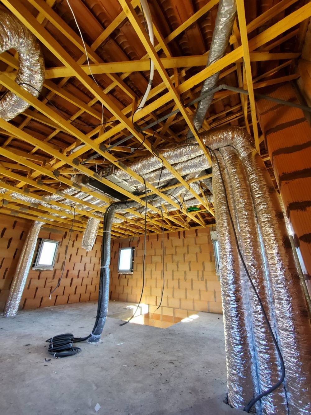 Systeme-tuyaux-aeration-plafond